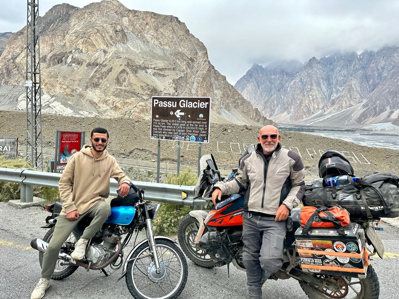 Rocco Antonio Cossa a Passu-gleccsernél, Pakisztánban